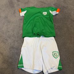 Dunnes boys Ireland jersey and shorts