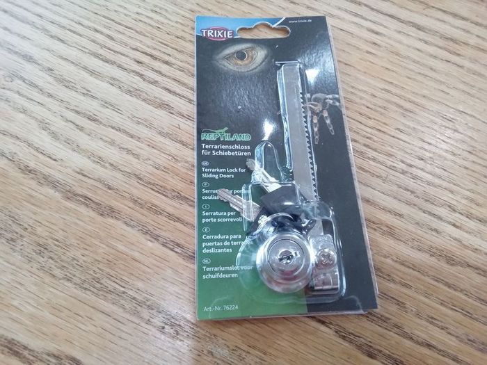 Trixie vivarium reptile lock NEW