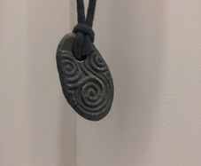 Vintage Irish stone pendant necklace