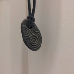 Vintage Irish stone pendant necklace