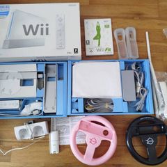 Nintendo Wii Console Boxed Bundle + Wii Fit Game & Accessories