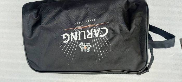 Carling black label,advertising shaving or hand gear kig bag,buyer collects or pays postage thank you, see pictures for condition, sold as is.