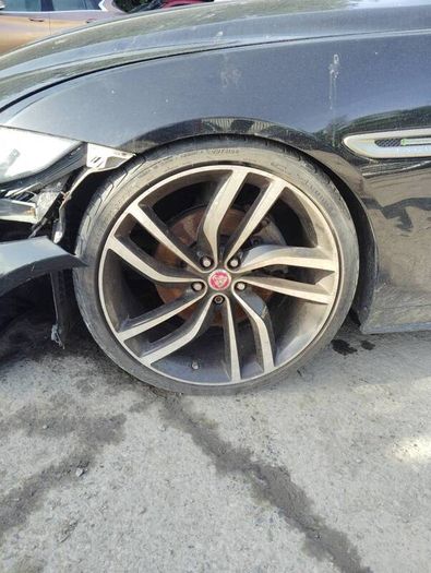 Breaking jaguar XE  r-tipe 2018 2.0 diesel