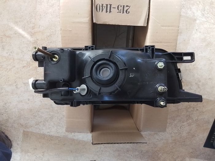 Nissan Cherry New Headlamp.