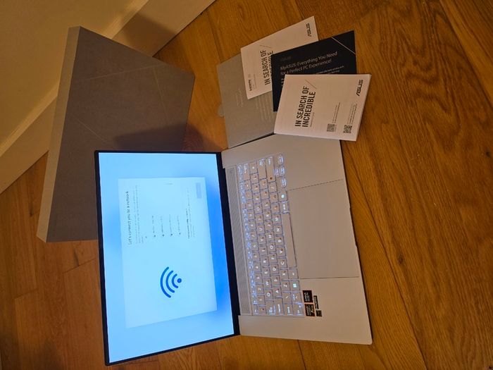 Asus Zenbook S 16 Oled Touchscreen Ryzen Ai 9 32GB RAM 1tb SSD