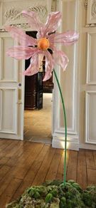 5 large standing organza flowers