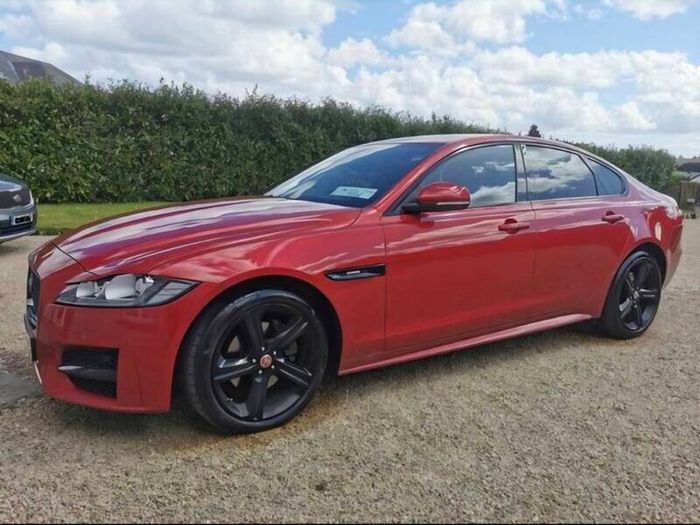 2018 Jaguar XF R-Sport