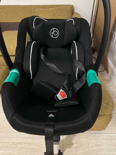 Ickle bubba Cirrus Car seat with isofix