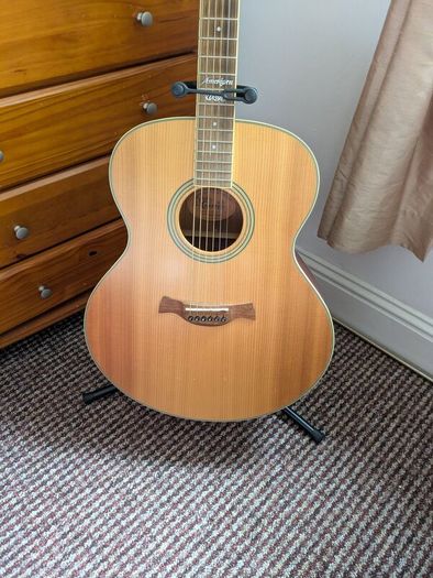Guitar  Stand