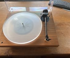 Pro-ject X1 audiophile turntable