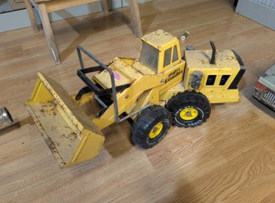Vintage 1960s/70s Mighty Tonka Loader #3920 - Yellow Steel Bucket