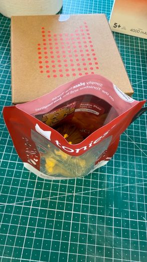 Toniebox 2 Full Play Set Red Lion King, New but Opened
