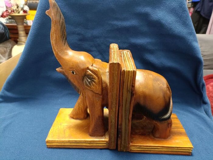 vintage wooden elephant book holder