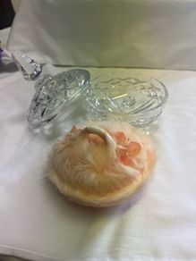 Antique crystal vanity powder holder and powder puff