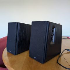 Edifier R1700BT Speakers