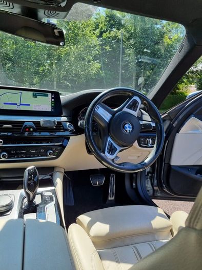 BMW 5-Series M Sport Plus 2020 (202)