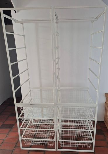 Clothes storage combination
