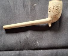 Beautiful Old Clay Pipe, Postage Available,