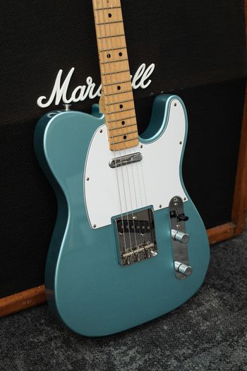 Fender Japan Exclusive Classic 70s Telecaster Ash Lake Placid Blue 2017