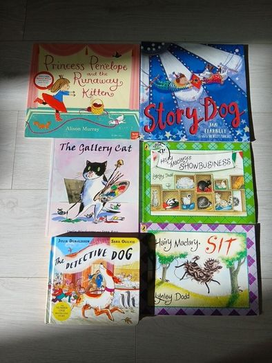 Children's books Cats and dogs