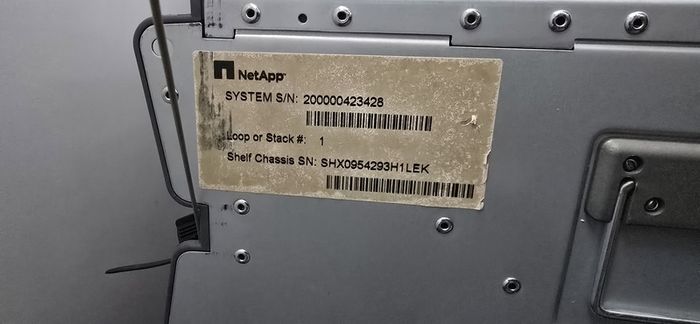 Netap NAS SAN 52 TB with 13x4 TB hardisks