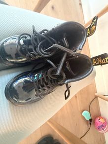 Child shoes size 6uk