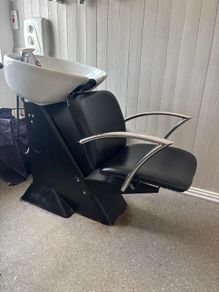 Hair salon basin
