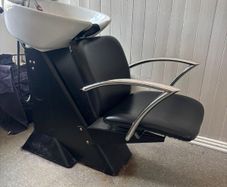 Hair salon basin