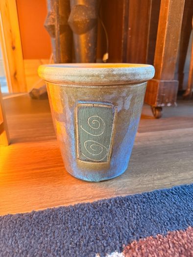 Outdoor glaze pot