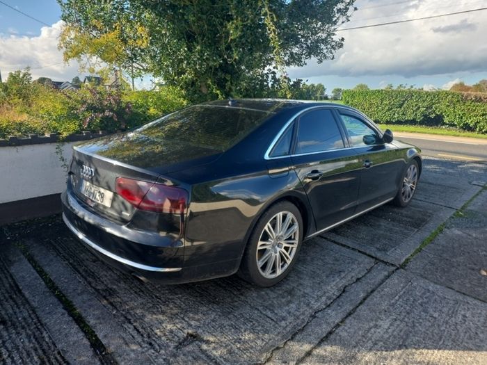 2012 Audi A8