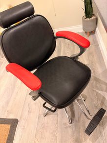Hairdressing/Barber Chairs