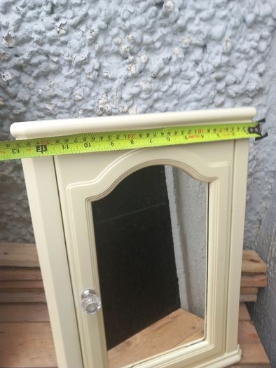 Bathroom wall storage