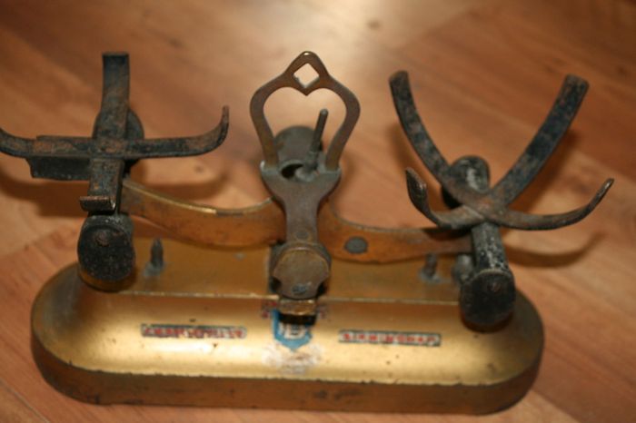 Vintage Scale