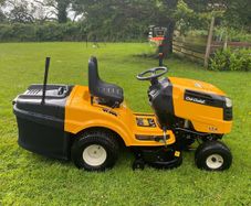 Cub Cadet LT2 Ride-On Lawn Mower