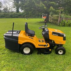 Cub Cadet LT2 Ride-On Lawn Mower