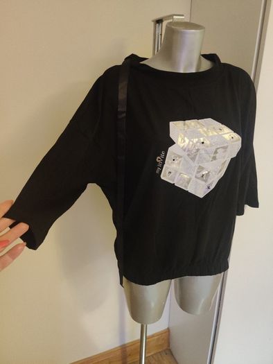Brand new fancy loose fit top size UK14/16 EU42/44 Postage included