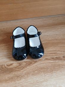 Kids black shoes Toddler size 5