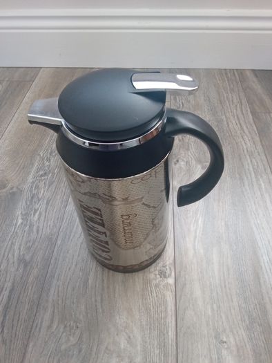 Tea / Coffee Flask Dispenser.