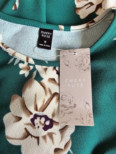 Brand-New Green Floral Dress with Short Sleeves Size Medium UK 10 / EU 38