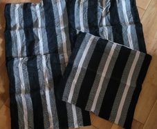 Free Cushion Covers x4  Black Velvet and Natural Linen Cushion Covers x4
