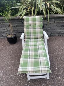 1 x Heavy Duty Plastic Sunlounger - Deckchair With Cushion - Can Deliver