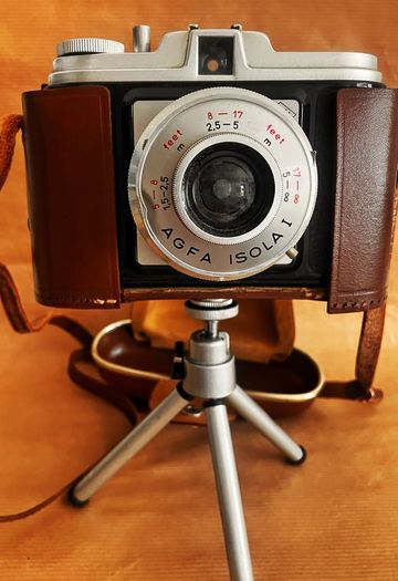Agfa Isola I - simple, compact, and affordable medium-format - takes 120 film