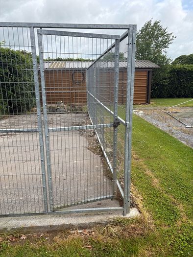 dog pen