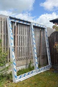 Sliding Door