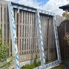 Sliding Door