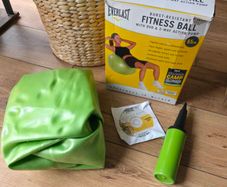 Everlast Training Camp Burst-Resistant Exercise Ball 65cm Green w/ Pump