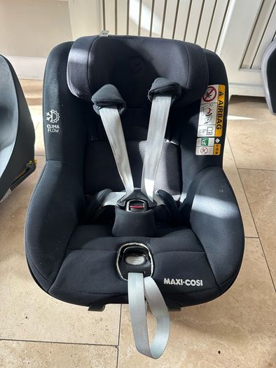Maxi-Cosi Pearl 360 PRO & Family fix 360 isofix base
