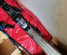 Atomic skis, gipron poles and storage bag