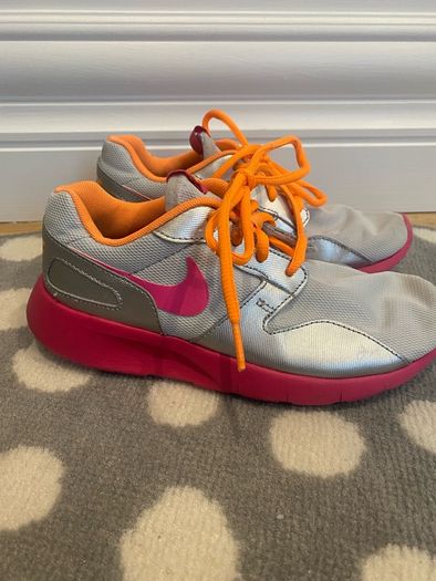 Nike Kaishi Pink, Orange & Silver runners