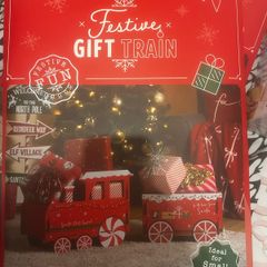 Christmas present train